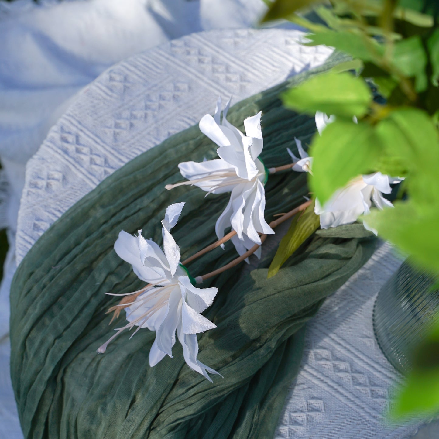 3-Head Lily Orchid - White 3头百合兰花-白