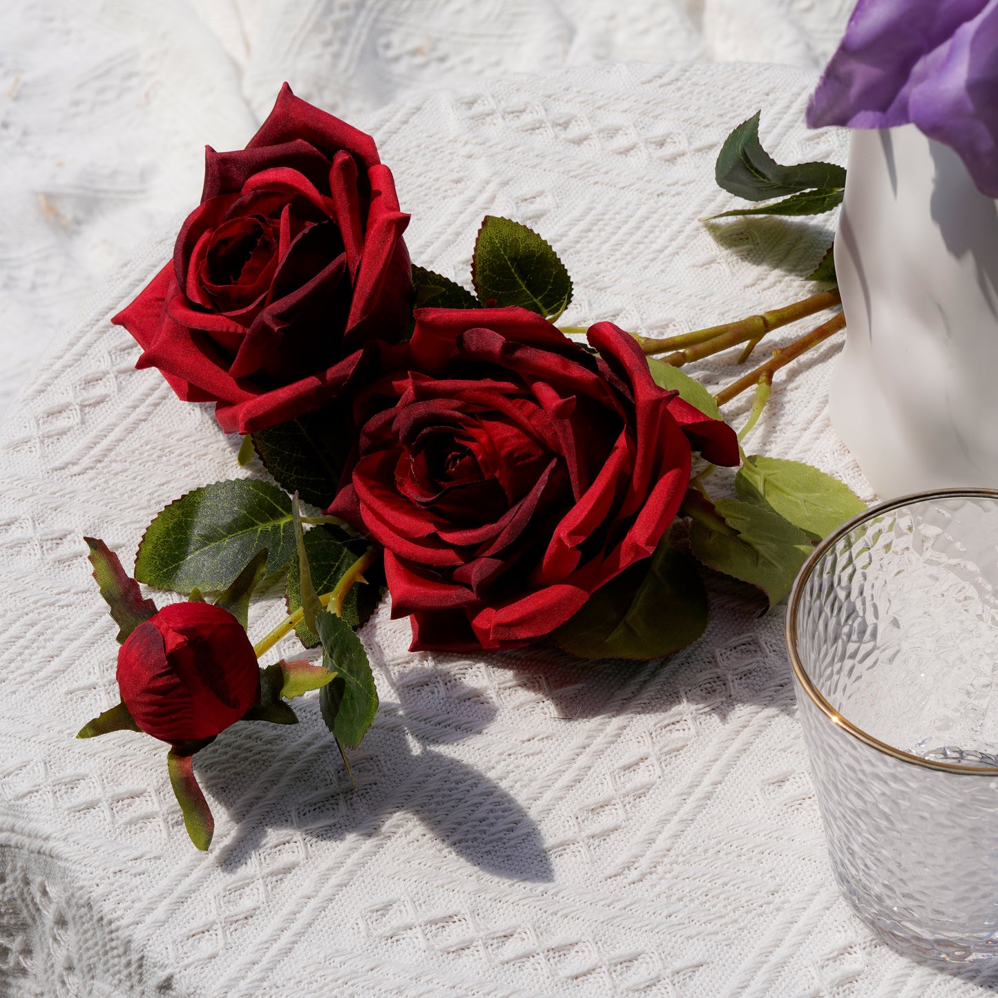 3 stems of Ruyi Corner Rose - RedBUSR07_R